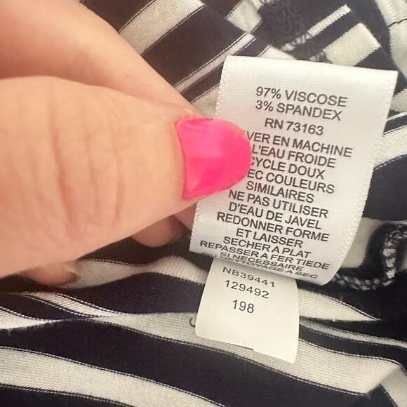 Cable & Gauge Striped Top Womens Medium Navy Blue White 3/4 Bell Sleeve Flowy - Picture 7 of 8